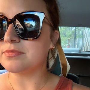 Meet your Posher, Sarah